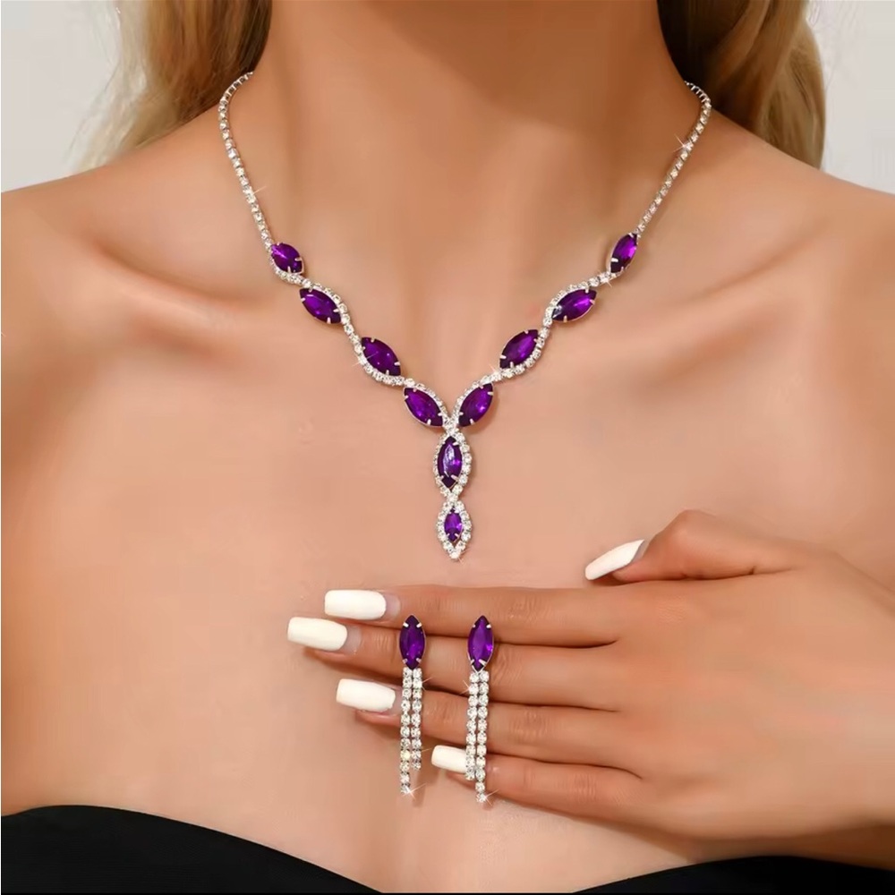 Elegant Purple Crystal Necklace and Earrings Set